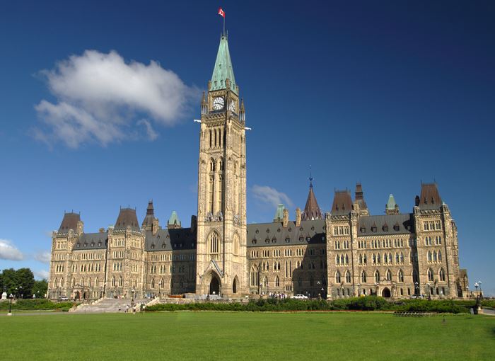 Canadian Government Announces Financial Aid Will Include Self Employed and Contractors