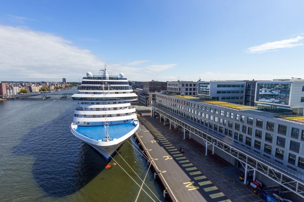 Cruise Lines Skip Amsterdam Calls Amidst New Tourist Tax
