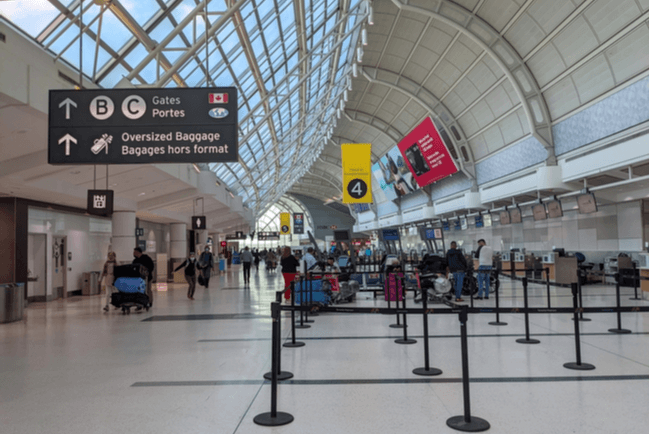 Toronto Airports Want the Government to Pause Random COVID-19 Testing Policy
