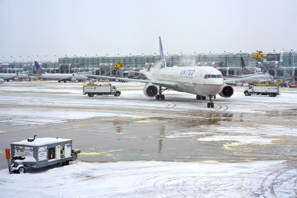 Winter storm at Chicago O'Hare International 