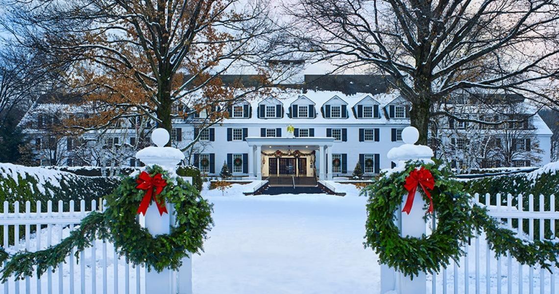 The Best Places to Visit in the U.S. During Christmastime
