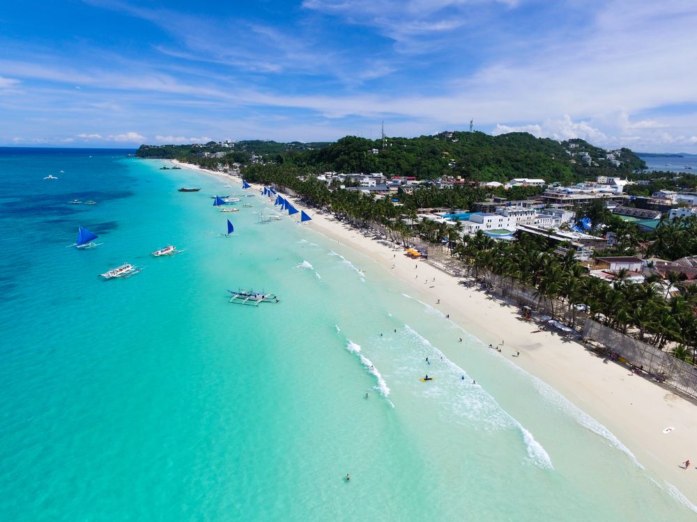 Philippines Closes Boracay for Six Months