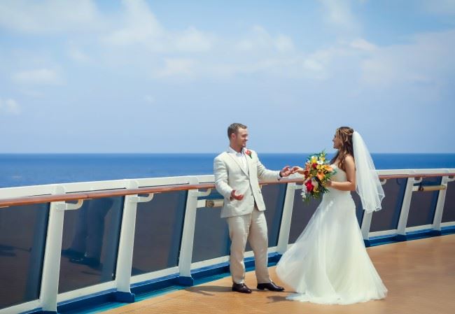 Carnival Reopens At-Sea Wedding Program