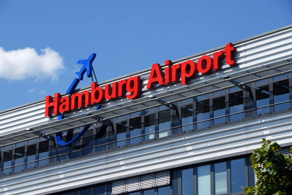 hamburg airport entrance sign 