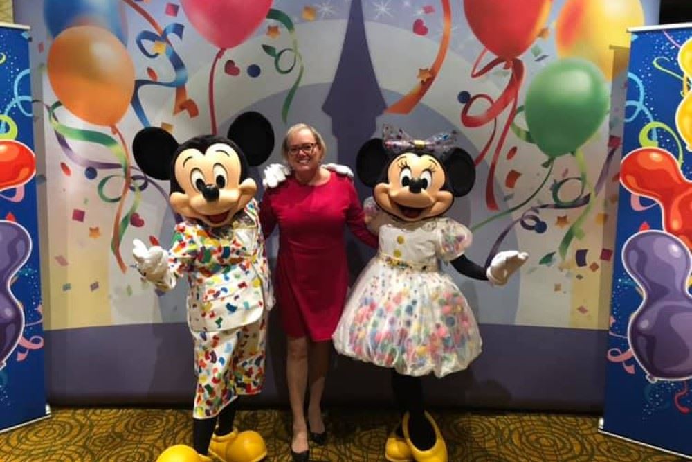 Margie Lenau owner of wonderland family vacations with mickey and minnie mouse