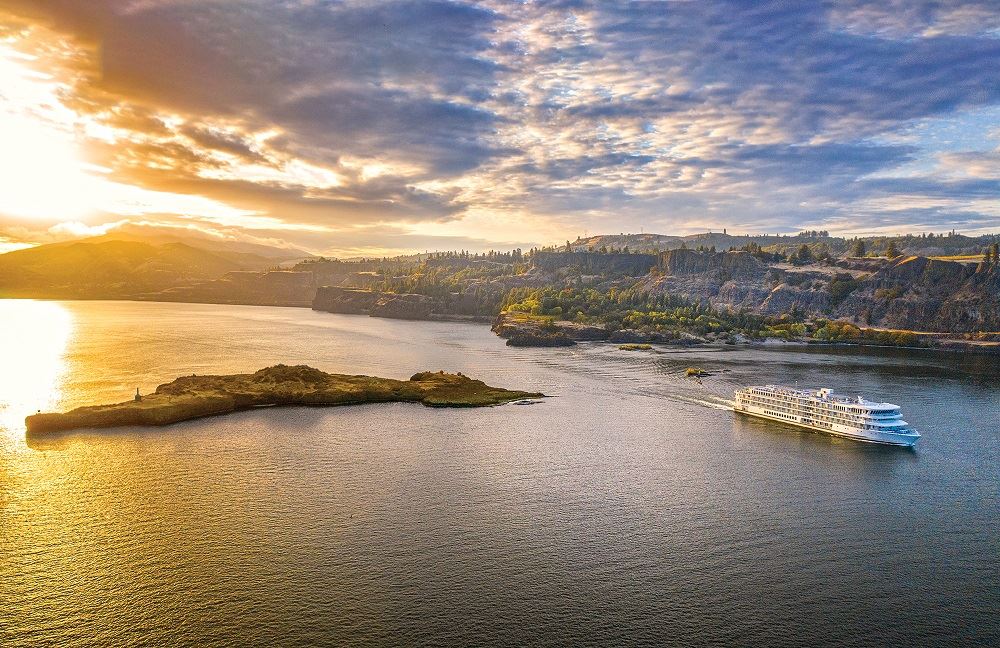 American Cruise line Ship Pacific Northwest 