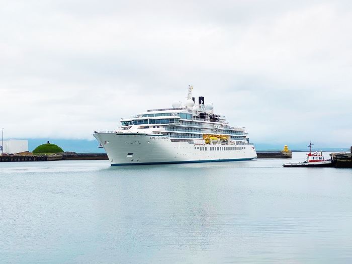 Crystal Cruises Extends Vaccination Requirement through 2022