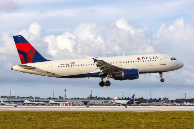 Delta Air Line  Middle Seat Face Mask Policy 