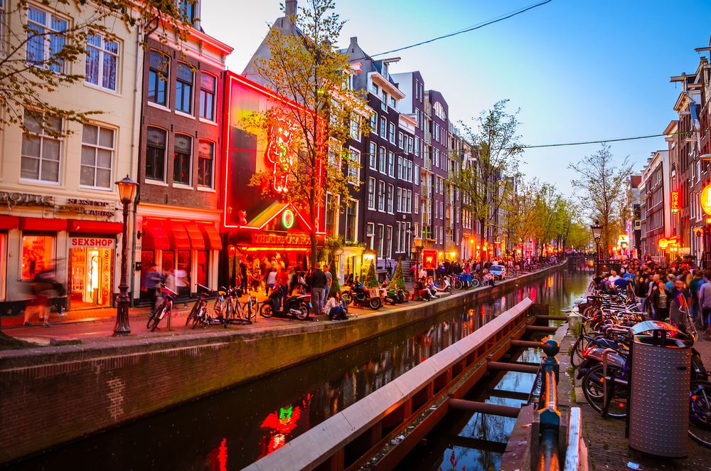 Amsterdam Holland The Netherlands Overtourism Crowded 