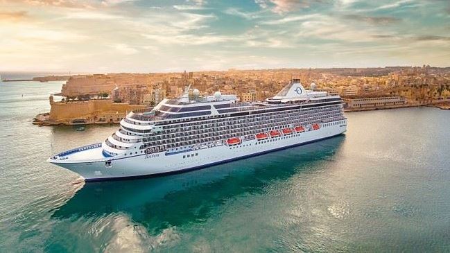 oceania riviera cruise ship in malta