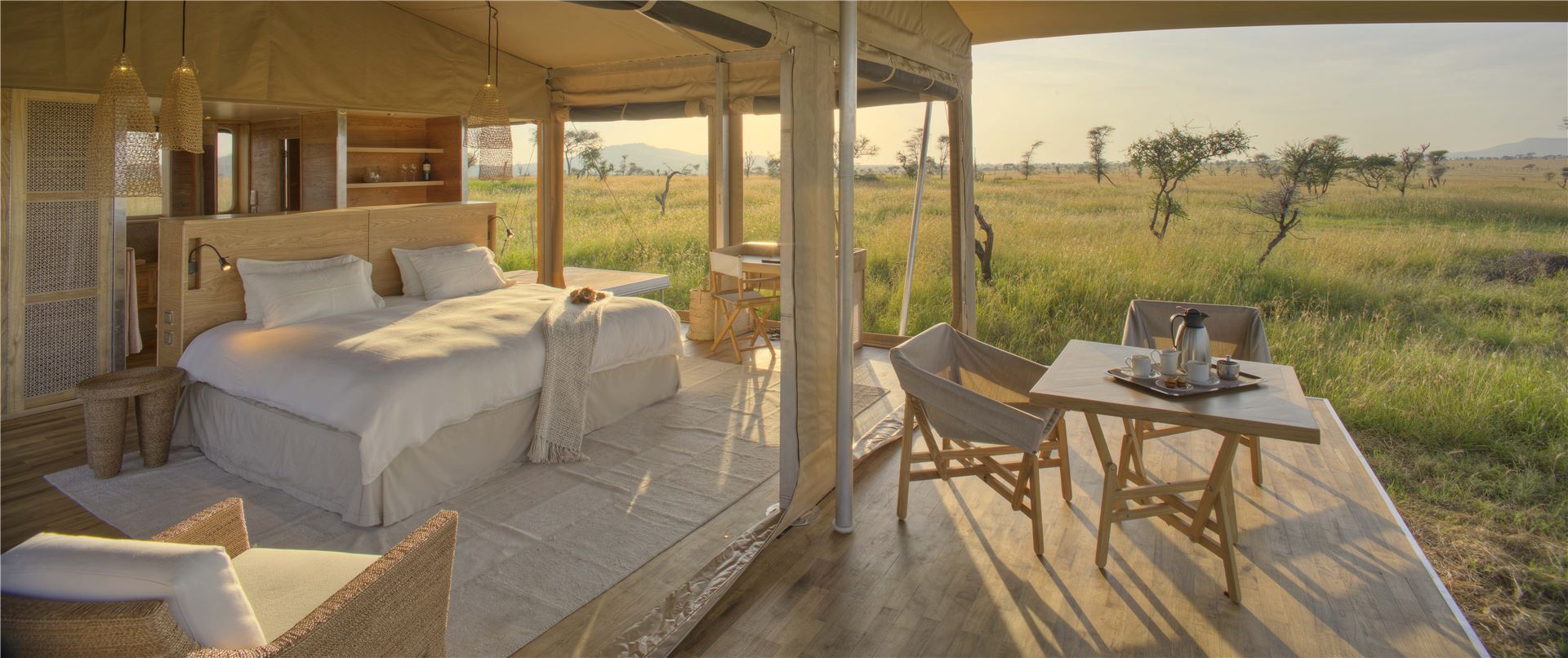 Roving Bushtops african travel safari places to stay on safari 