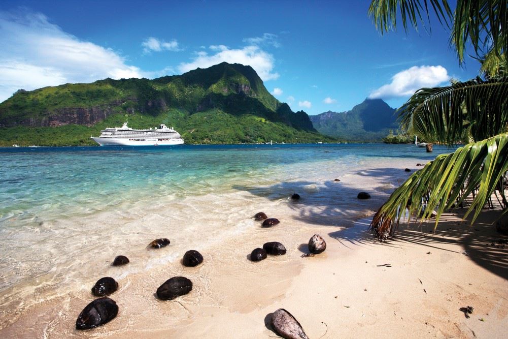 crystal cruise ship in moorea tahiti south pacific