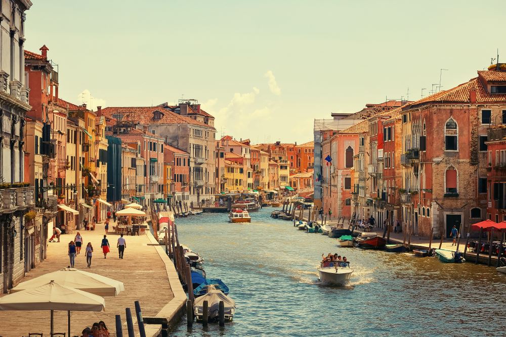 Venice Bans Recreational Boats from Canals