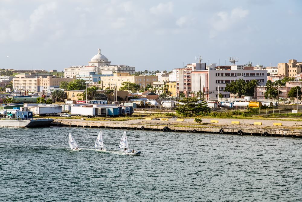 Despite Hurricane Maria Damage, Puerto Rico Plans for a Merry Christmas