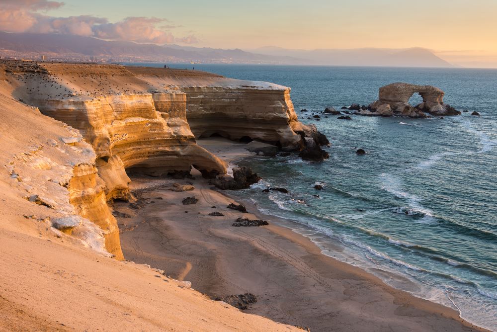 'La Portada' Natural Monument at sunset, Antofagasta