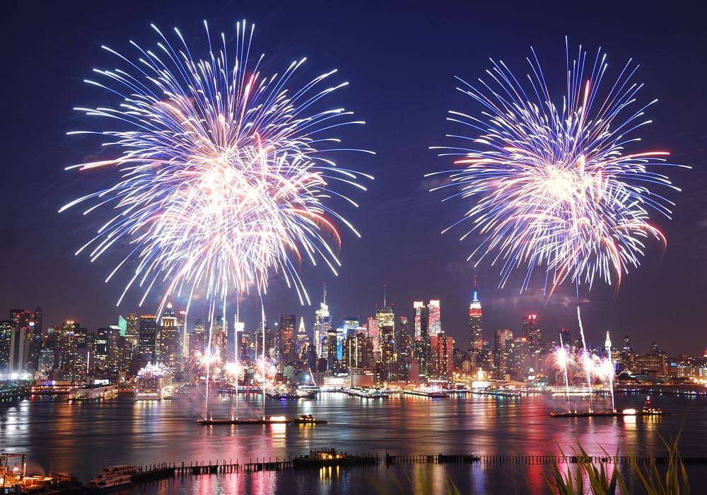 New York July 4th fireworks best places to see. 