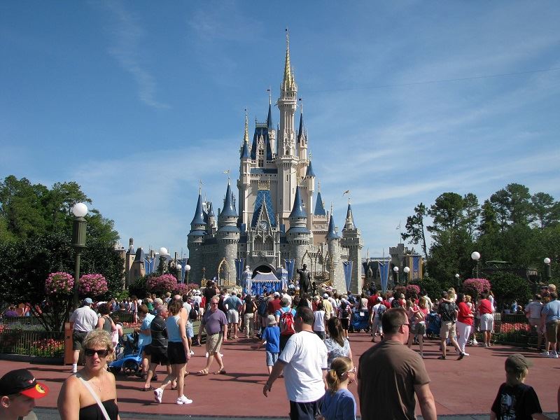 Disney World and Universal Orlando Admissions Could be Capped at 50%