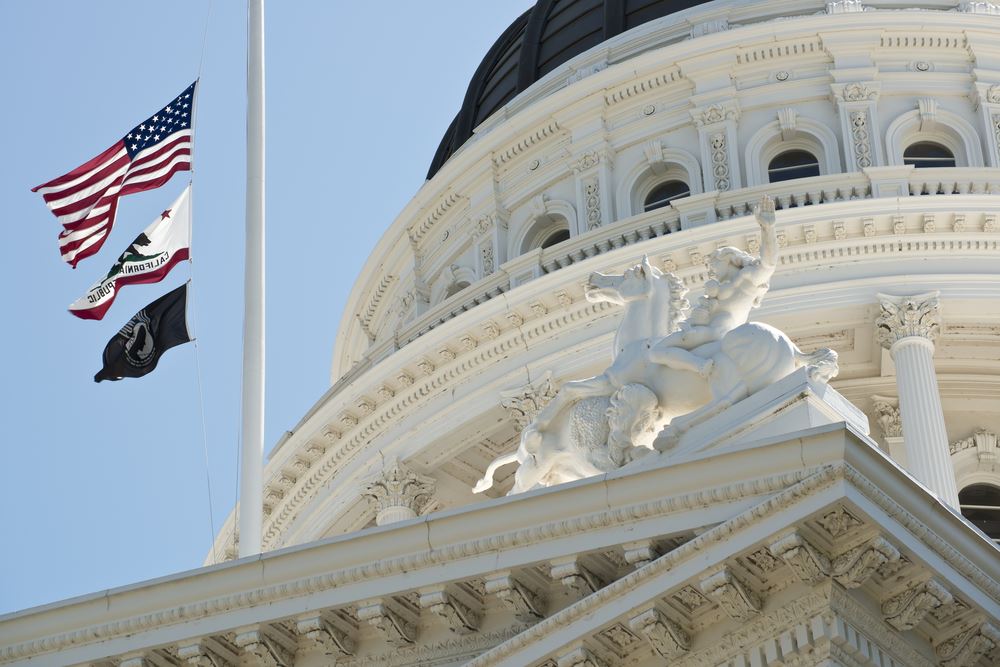 California Bill That Could Eliminate Travel Agent ICs Passes Key Senate Committee