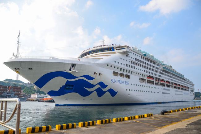 Sun Princess and Sea Princess Leaving the Princess Cruises Fleet