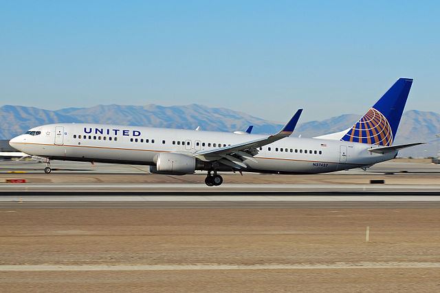 Travel Agency Celebrates With United Airlines