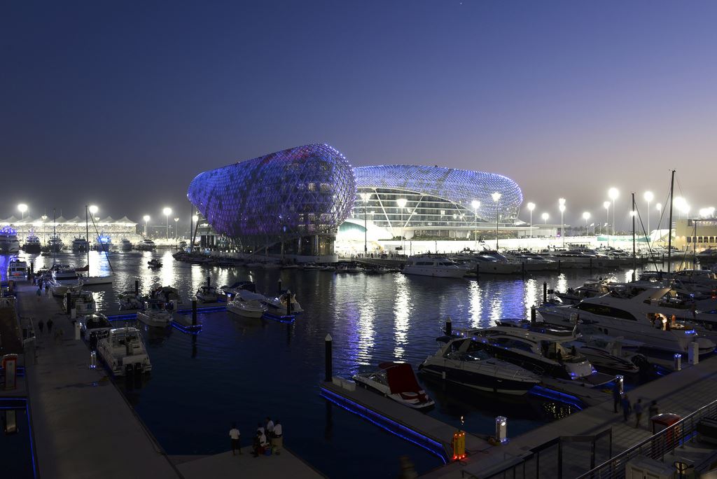 Crystal Cruises Offers Symphony Guests Abu Dhabi Grand Prix Experience