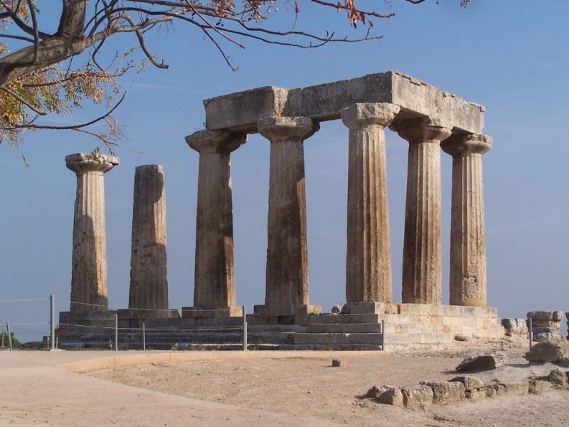 Archeologist Leads New Tours Through Ancient Greece