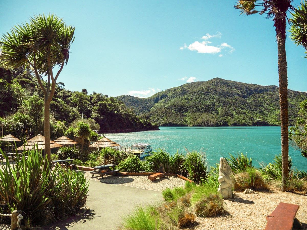 Marlborough Sounds, Photo Credit: Contiki