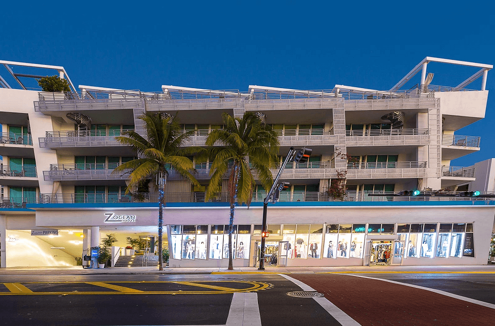 front view of Z Ocean Hotel 