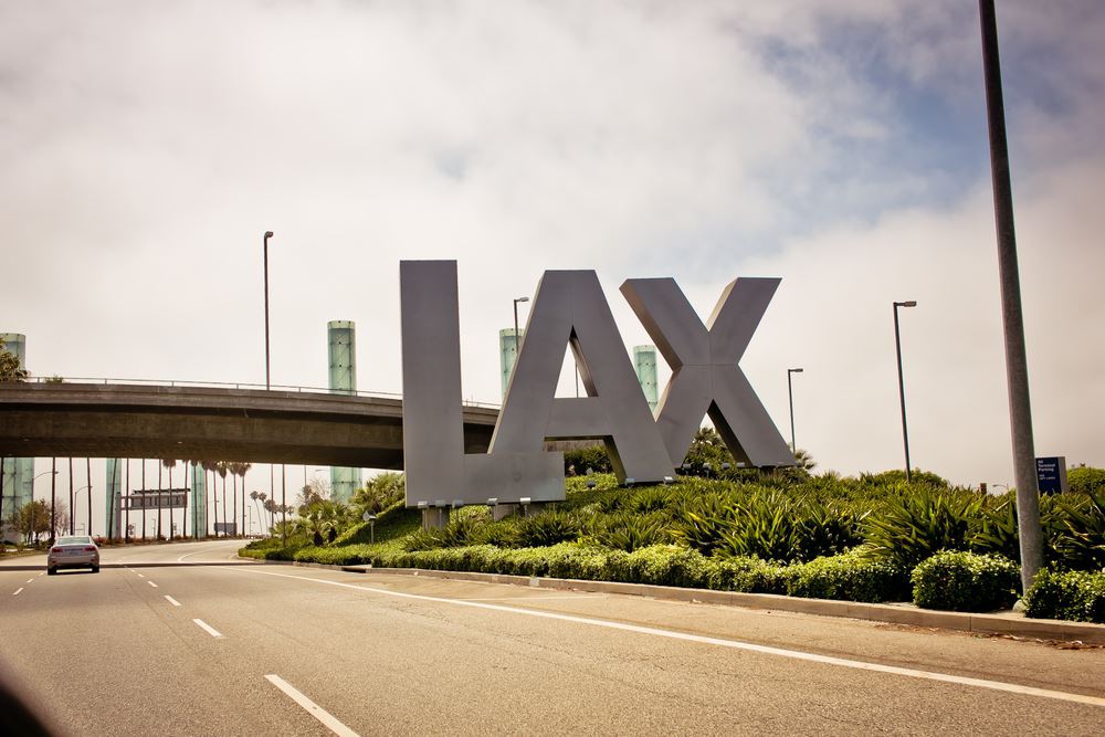 busy airports thanksgiving travel days LAX