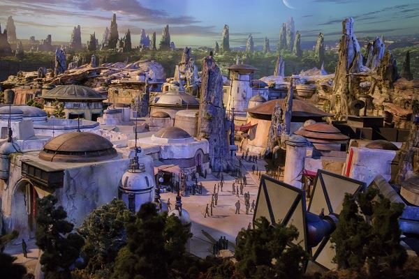 Disney’s Star Wars: Galaxy Edge to Open Ahead of Schedule