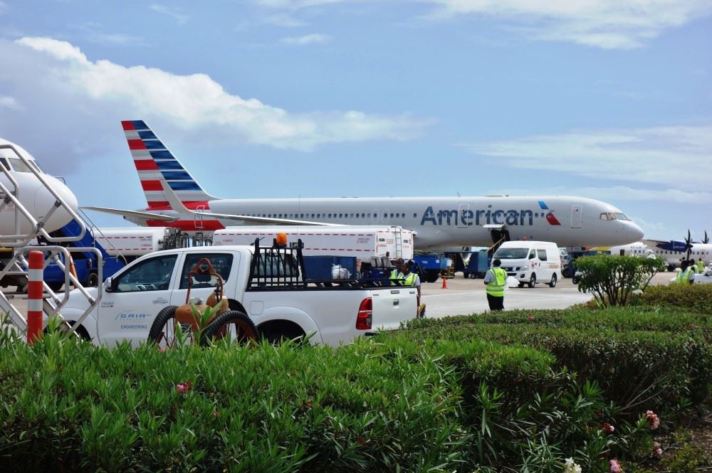 american airlines plane at barbados airport