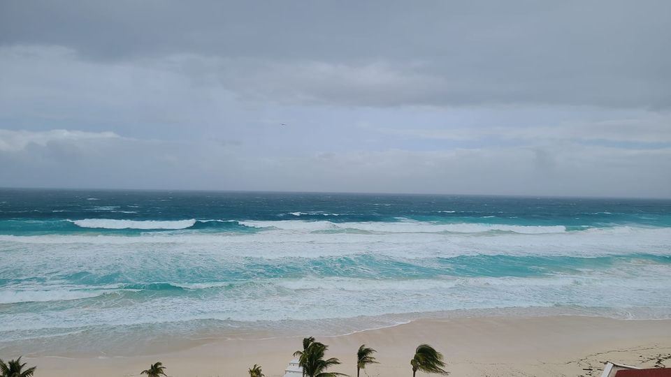 Hurricane Zeta Cancun Resort