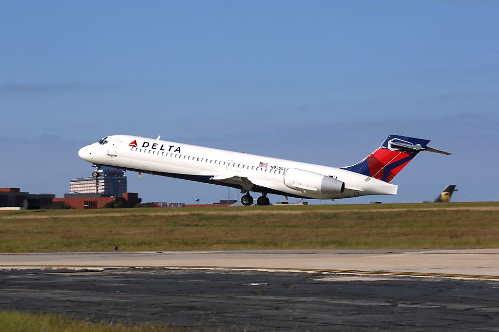 Delta Air Lines Announces International Basic Economy Baggage Fee