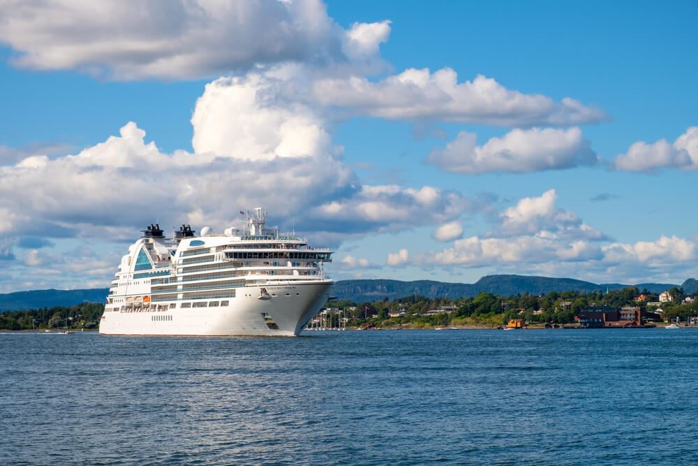 Seabourn COVID Policies Test Travel Vaccination 