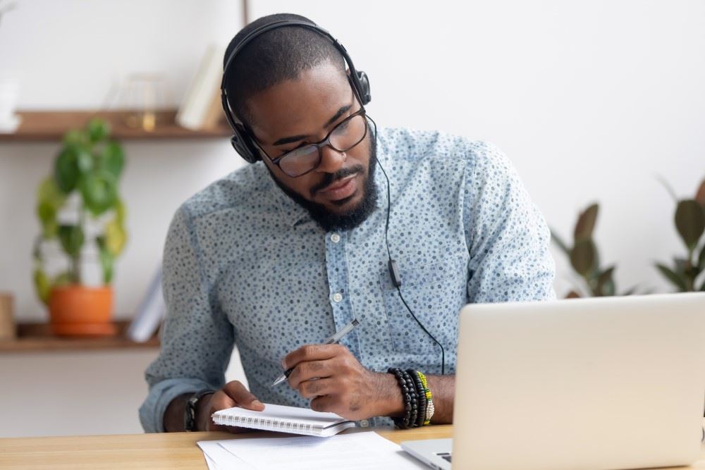 man studying for a travel degree