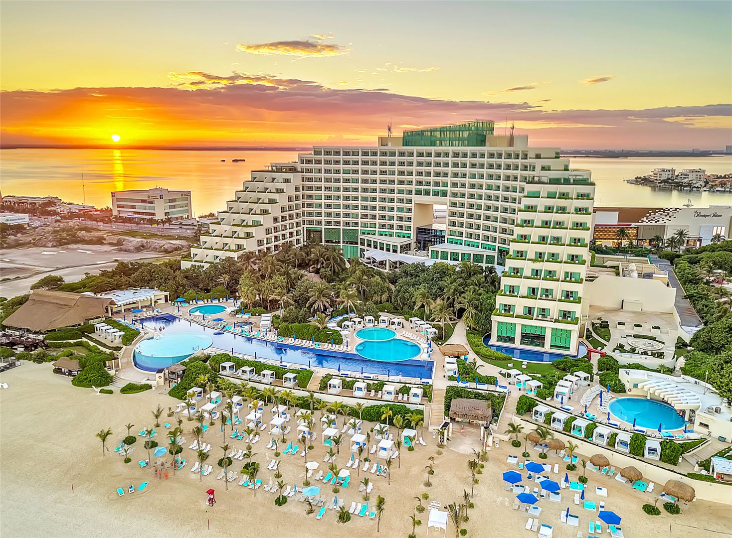 aqua marina hotel cancun mexico