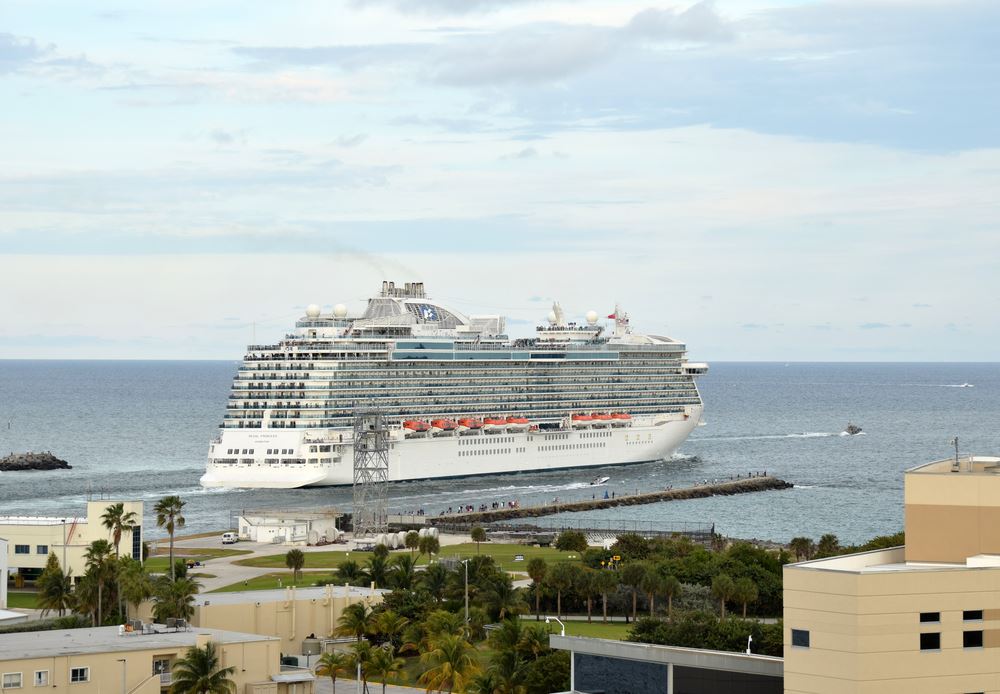 Carnival Corp. Tests New High-Speed MedallionNet WiFi on Princess Cruises