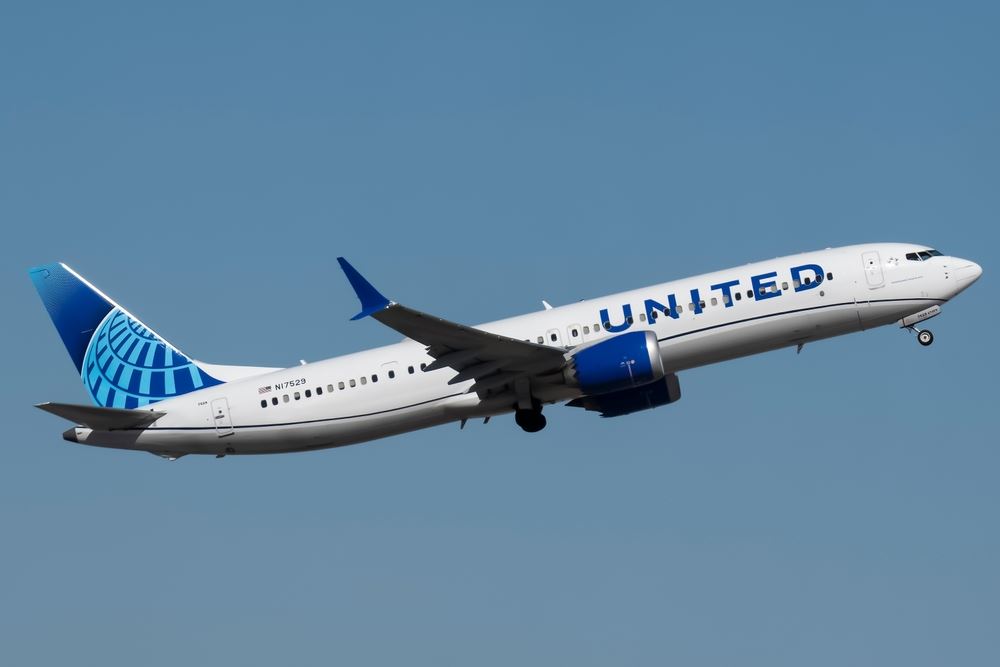 United Airlines Airplane 