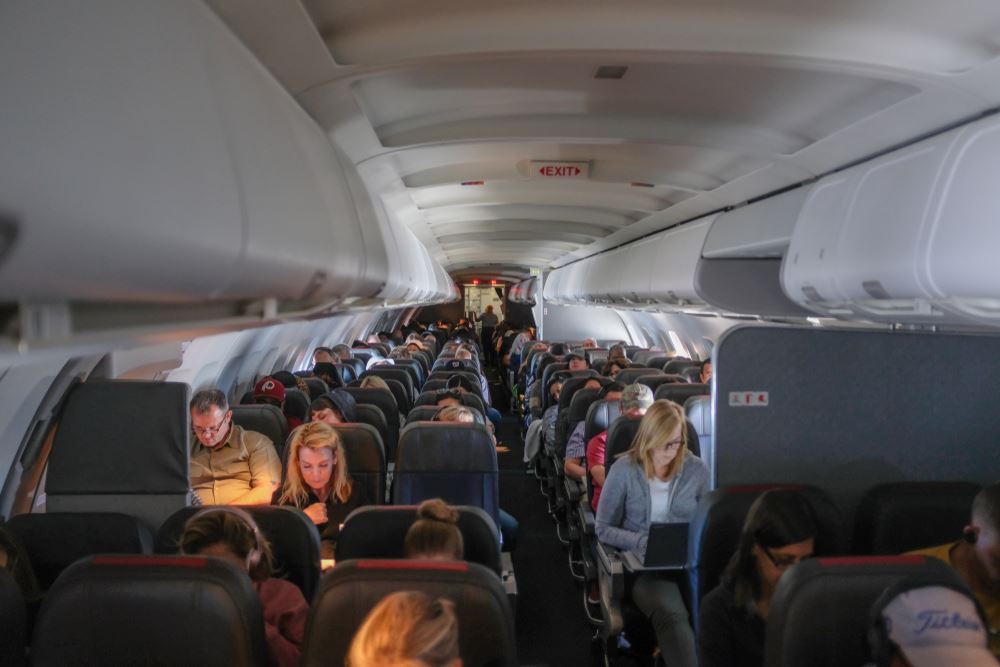 FAA Approves New Design That Gives the Middle Seat More Space