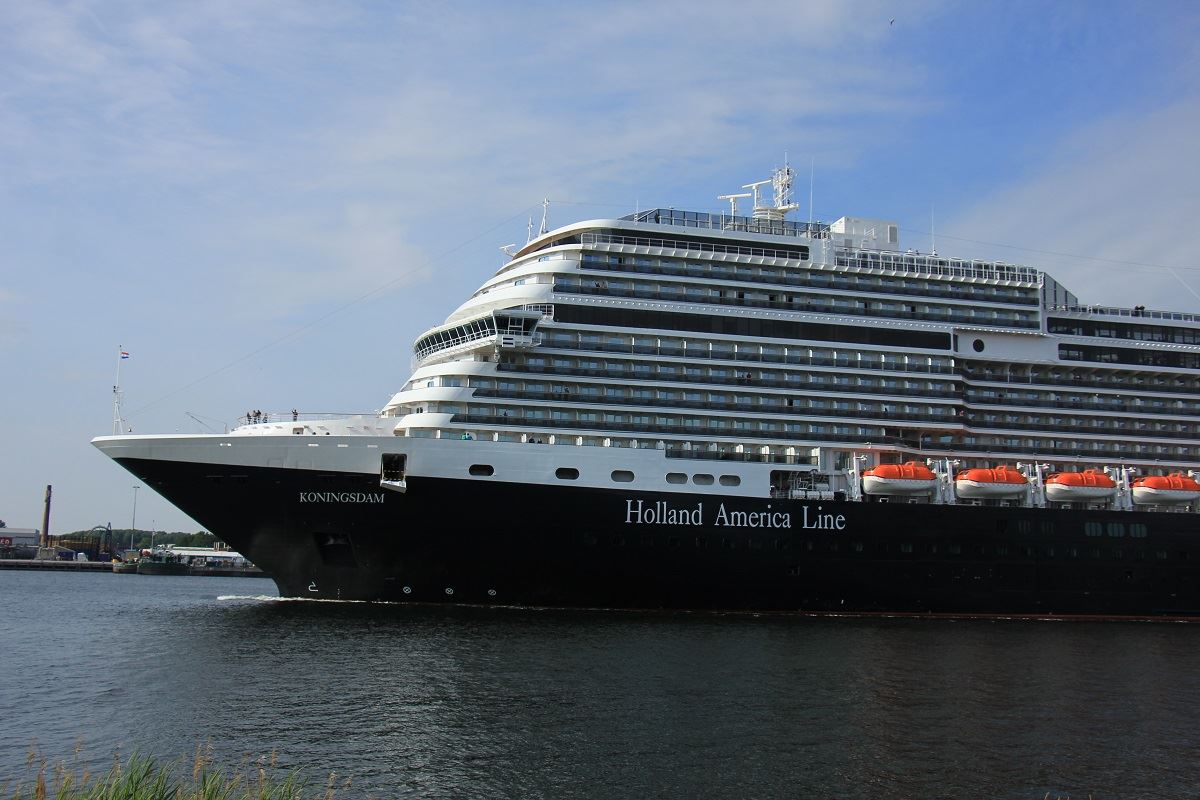 Holland America Line Updates Trade Training Course and Agent Benefits