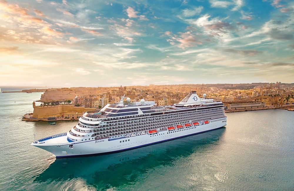 oceania riviera cruise ship in malta