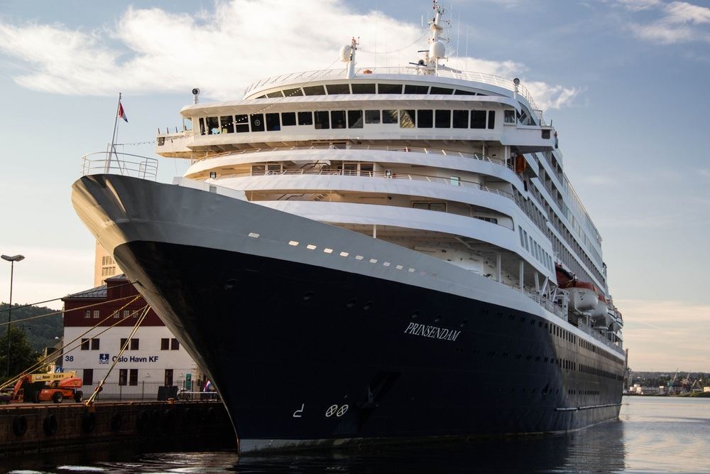 Holland America Unveils New Trade Promise and Redesigned Sales Department