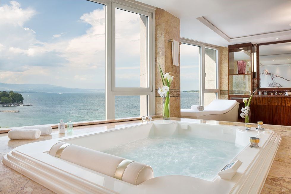 Over-the-top hotel suites royal penthouse Geneva