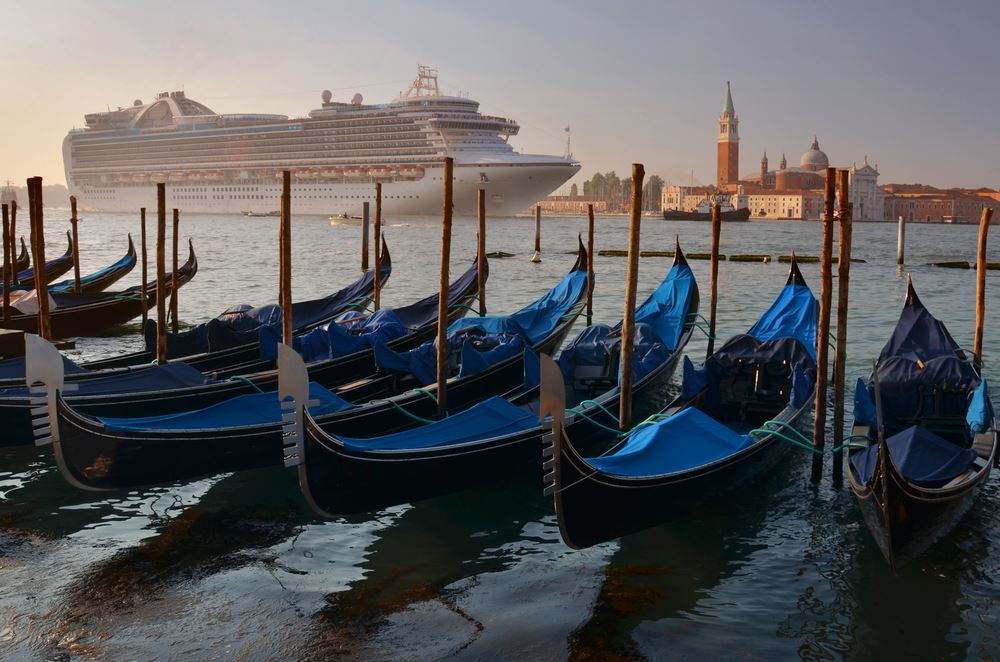 Venice Bans Cruise Ships from City Center