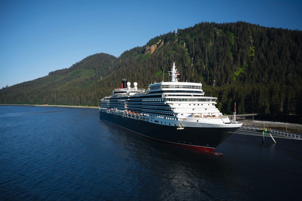 queen elizabeth cruise liner in icy strait point in alaska