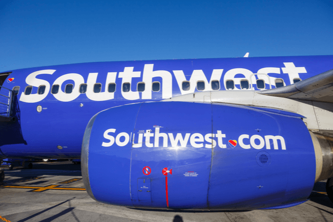 Southwest is Bringing Back Alcohol on Planes