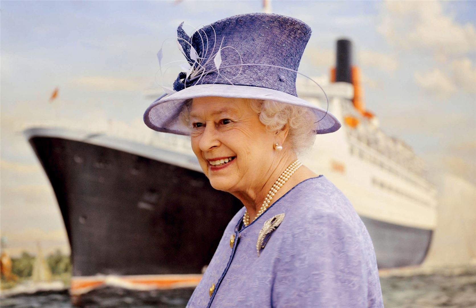 Queen Elizabeth II Cunard 