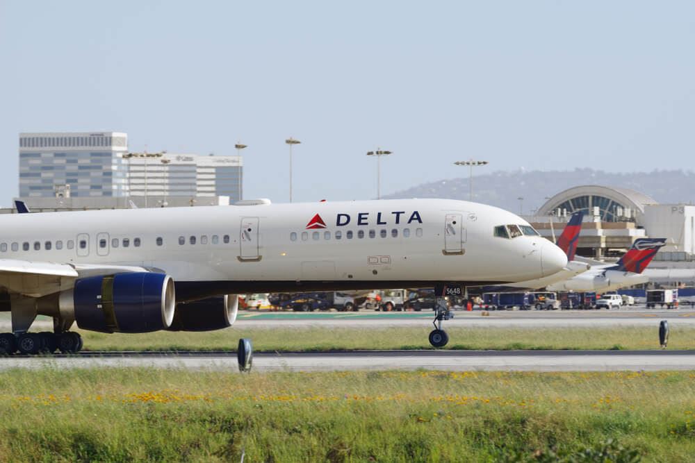 delta-extends-change-fee-waiver-for-march-bookings-to-all-flights