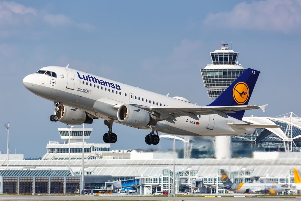 Lufthansa plane Munich Airport strike