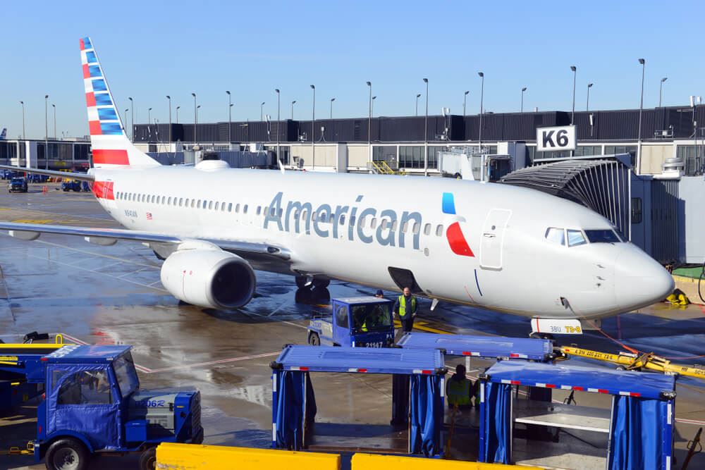 American Airlines to allow basic economy fliers one free carry-on bag - Los  Angeles Times